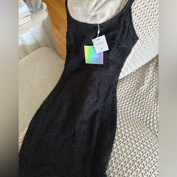 New with Tags mermaid style black lace dress size 4 - Picture 2 of 3